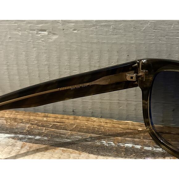 Balenciaga Sunglasses BA 69 62B Brown Horn / Gradient Smoke Made In Italy main image 10